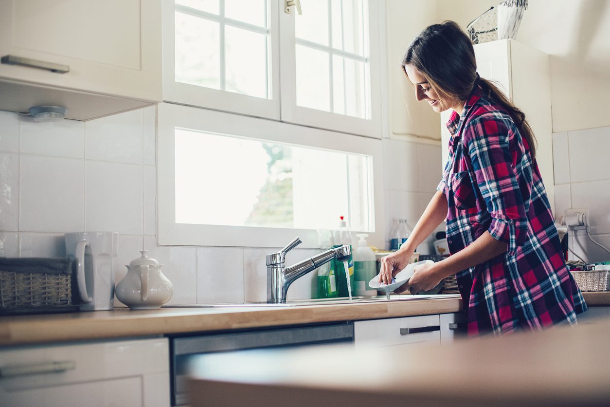 Mutfağınızı toplamanız evinizi düzenli göstermenize yardımcı olur.