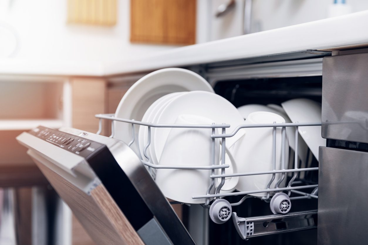 Bulaşık makinesi nasıl temizlenir?