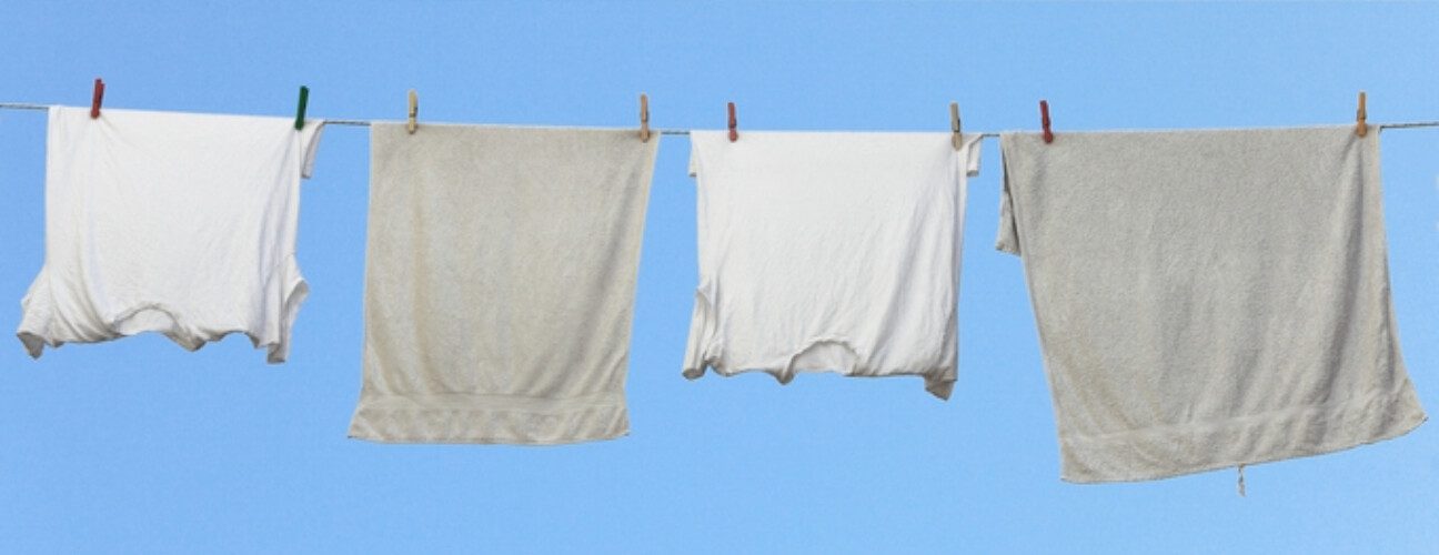 Sararan Beyaz Çamaşırlar Nasıl Yıkanır