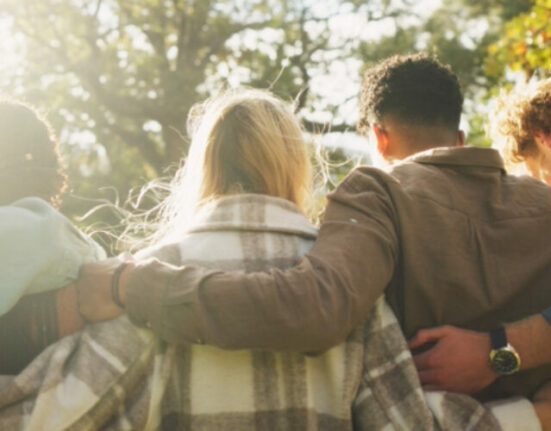 Dünya Arkadaşlık Günü'nde Aile ve Arkadaşlarla Yapılacak Keyifli Aktivite Önerileri