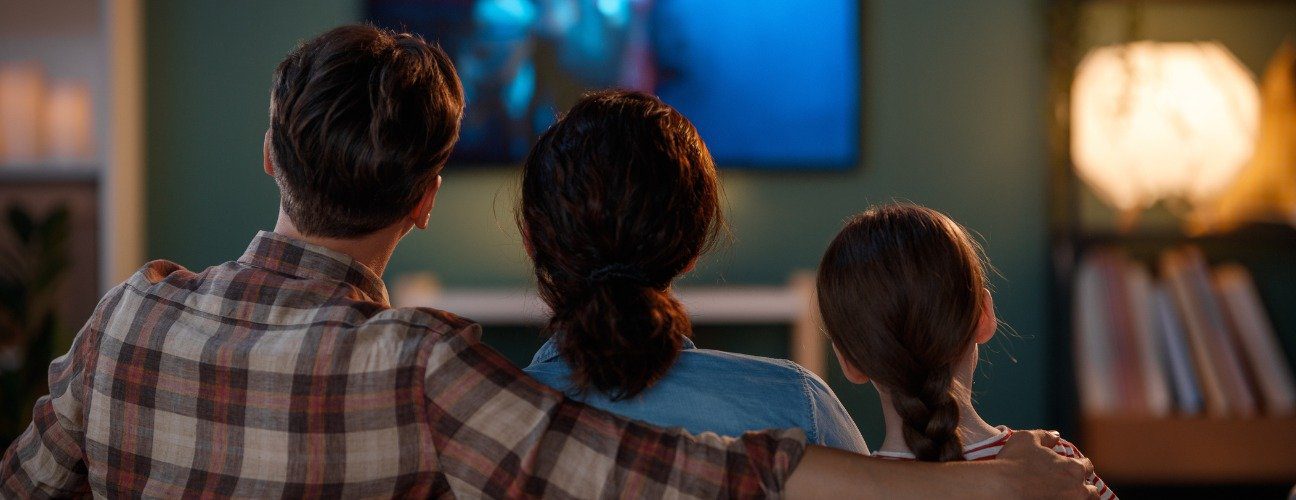 Kış temalı filmlerle film gecesi düzenleyin