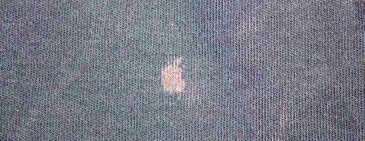 kurumuş kıyafetten &ccedil;amaşır lekesi nasıl &ccedil;ıkar