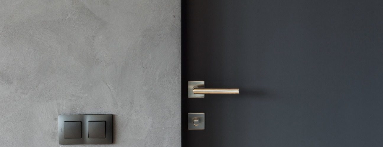 &Ccedil;elik Kapı Kullanımı: Nasıl A&ccedil;ılır? Nasıl Takılır?